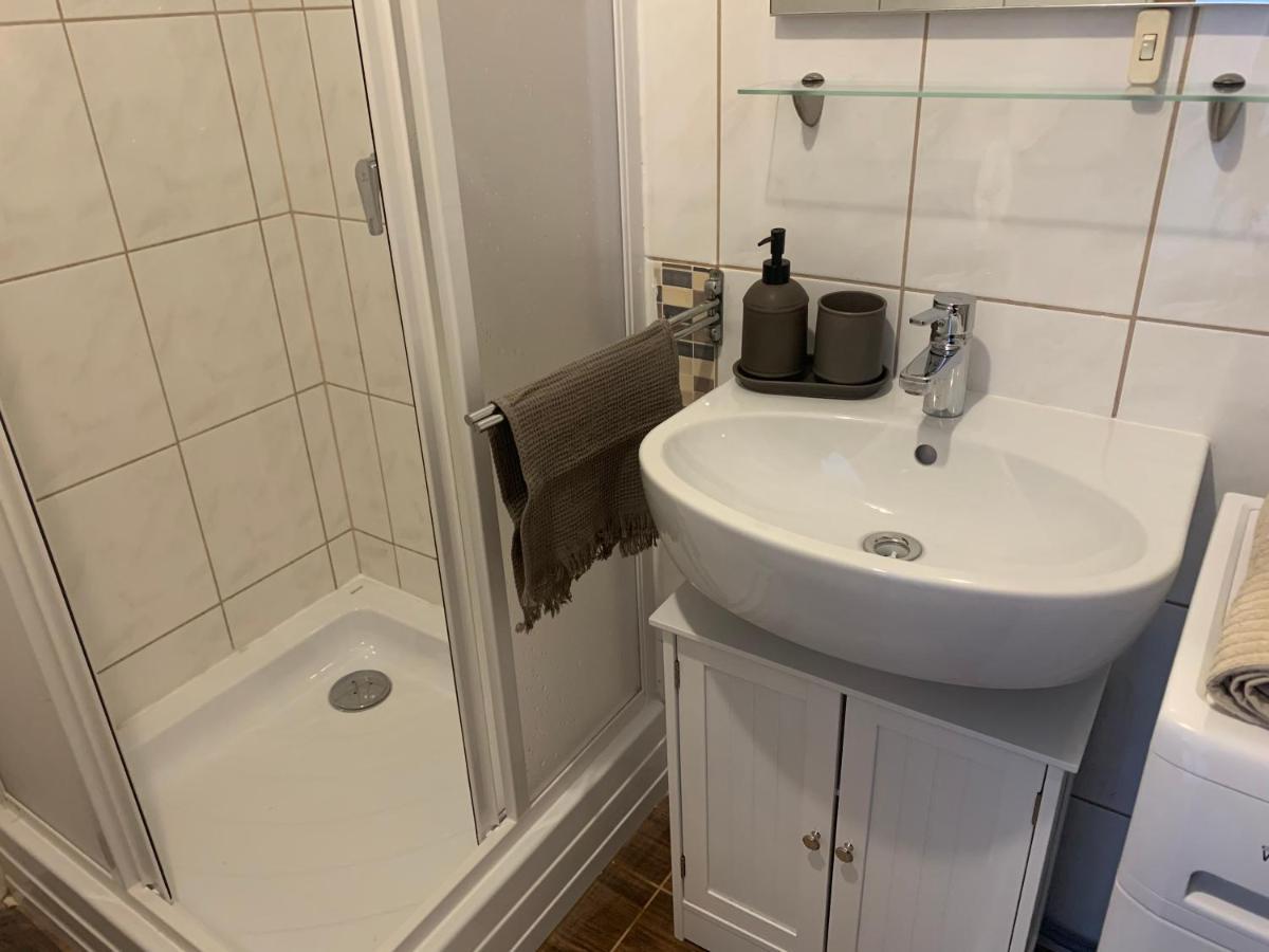Studio77 Apartman Appartamento Sopron Esterno foto